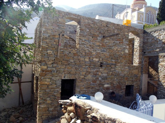 symi-platanos-cottage-construction07       